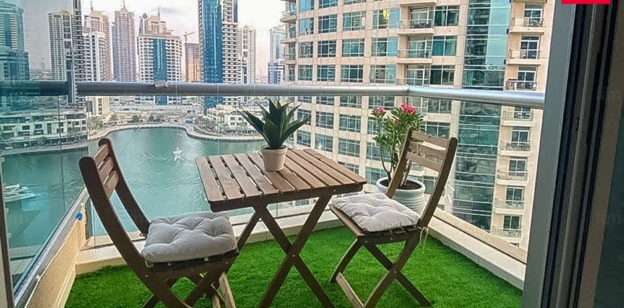 Apartment de 2 dormitorios en Dubai Marina, UAE No. 100015