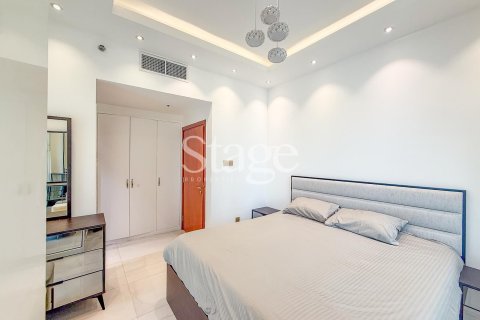2 bedrooms Apartment in Business Bay, UAE No. 185637 7