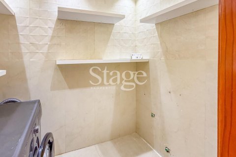 2 bedrooms Apartment in Business Bay, UAE No. 185637 15