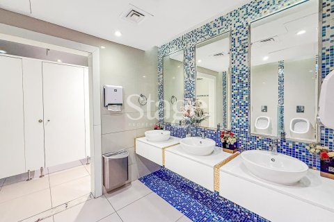 2 bedrooms Apartment in Business Bay, UAE No. 185637 22