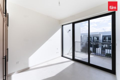 Villa de 4 dormitorios en Town Square, UAE No. 135641