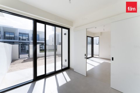 Villa de 4 dormitorios en Town Square, UAE No. 135641 18