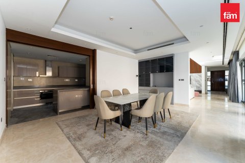 4 bedrooms Villa in Dubai, UAE No. 135635 5