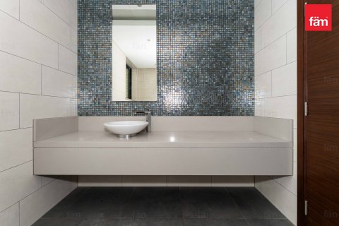 4 bedrooms Villa in Dubai, UAE No. 135635 13