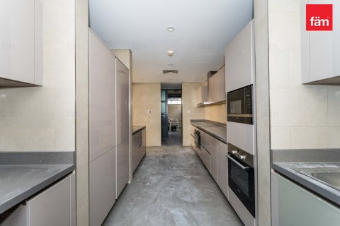 4 bedrooms Villa in Dubai, UAE No. 135635 6