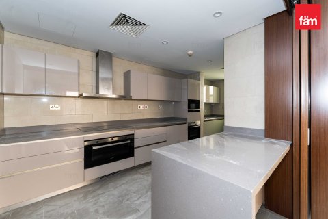 4 bedrooms Villa in Dubai, UAE No. 135635 21