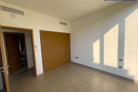Villa de 4 dormitorios  No. 114705 10