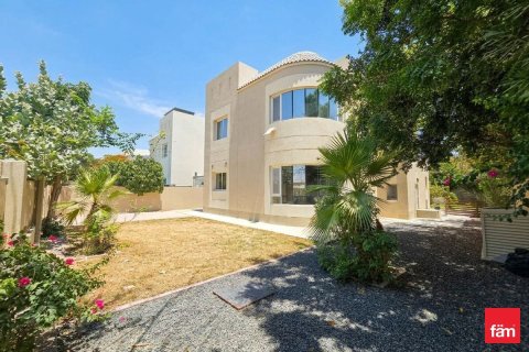 4 bedrooms Villa in Dubai, UAE No. 164286 3