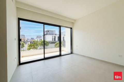 3 bedrooms Villa in Dubai, UAE No. 164282 2