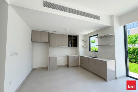 3 bedrooms Villa in Dubai, UAE No. 164282 5